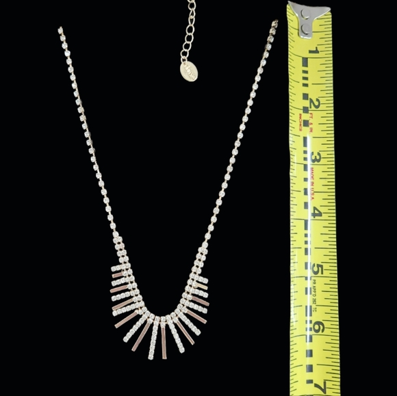 Necklace & Drop Earrings Set Clear Rhinestone Goldtone - Picture 4 of 4